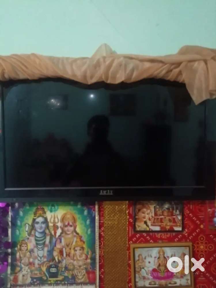 AKAI BRAND (32INCH)