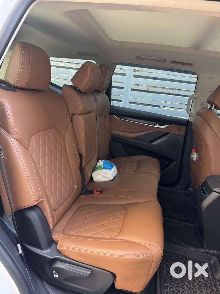 Mg Gloster Savvy 7 Seater, 2024, Diesel