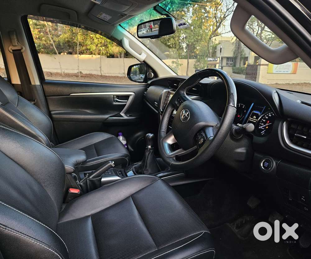 Toyota Fortuner [2021-ongoing] 2.8 2wd Diesel Mt, 2023, Diesel