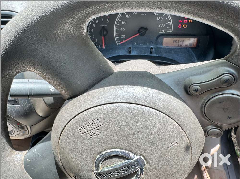 Nissan Sunny Petrol 2012