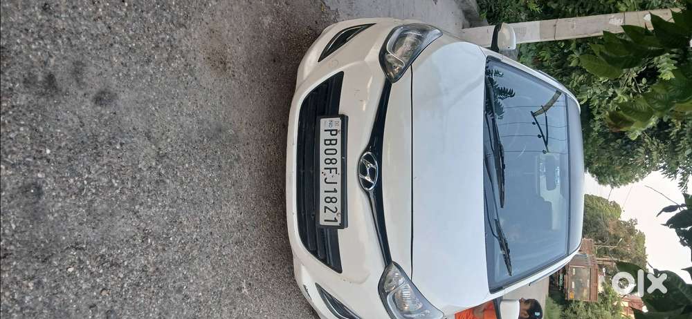 I20 Magna Well Maintained With 20+mileage Sporty Look Familly Car