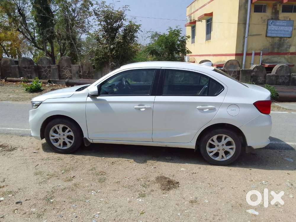 Honda Amaze 2019 Petrol Well Maintained