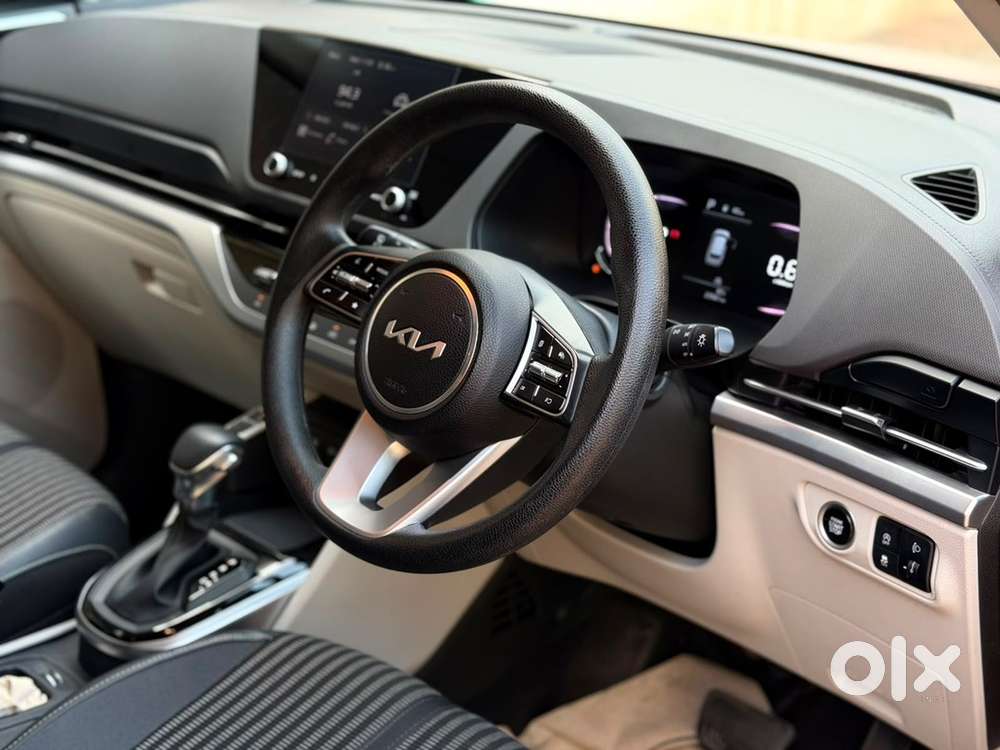 Kia Carens Petrol Automatic 1.5 Dct 2023 Prestige Plus