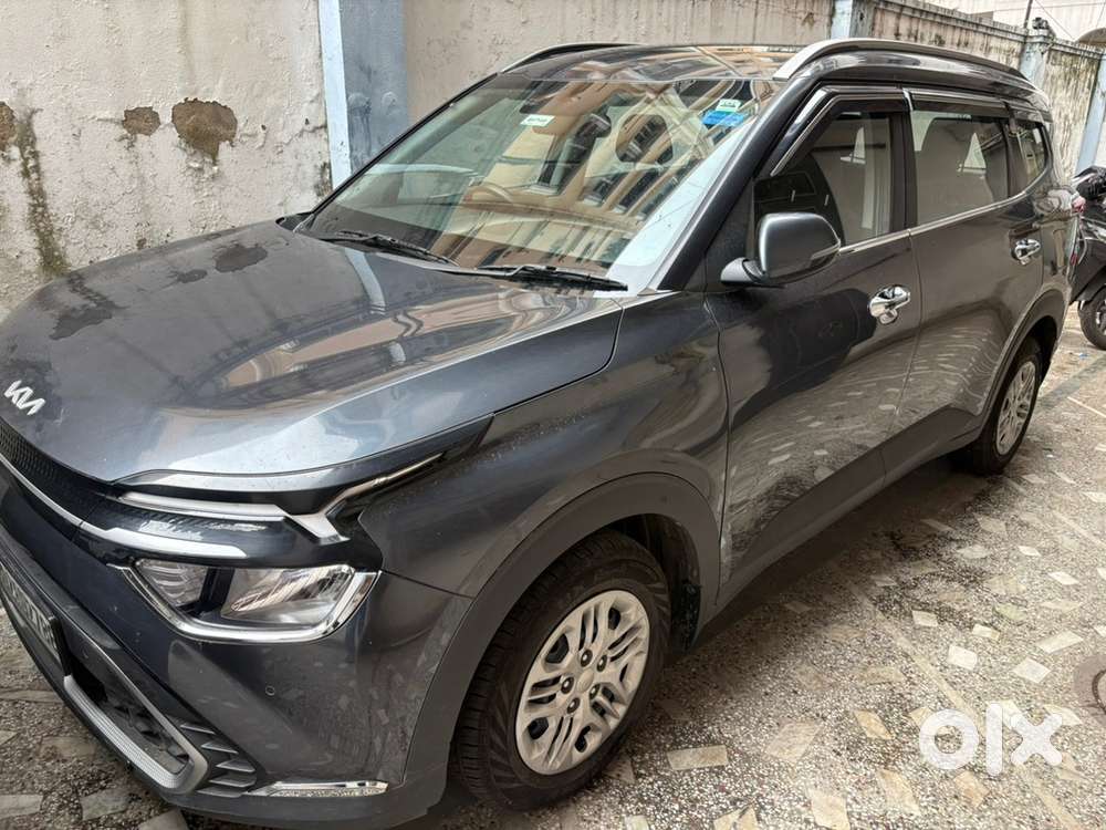 Kia Carens Petrol 2023