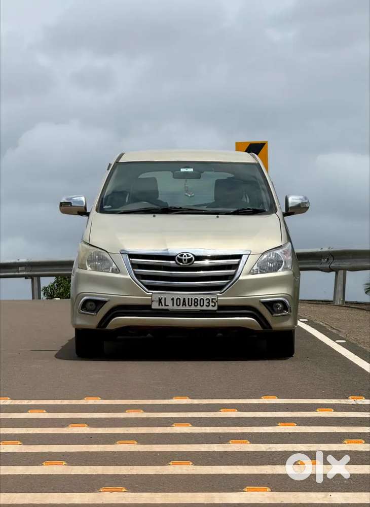 Toyota Innova G4