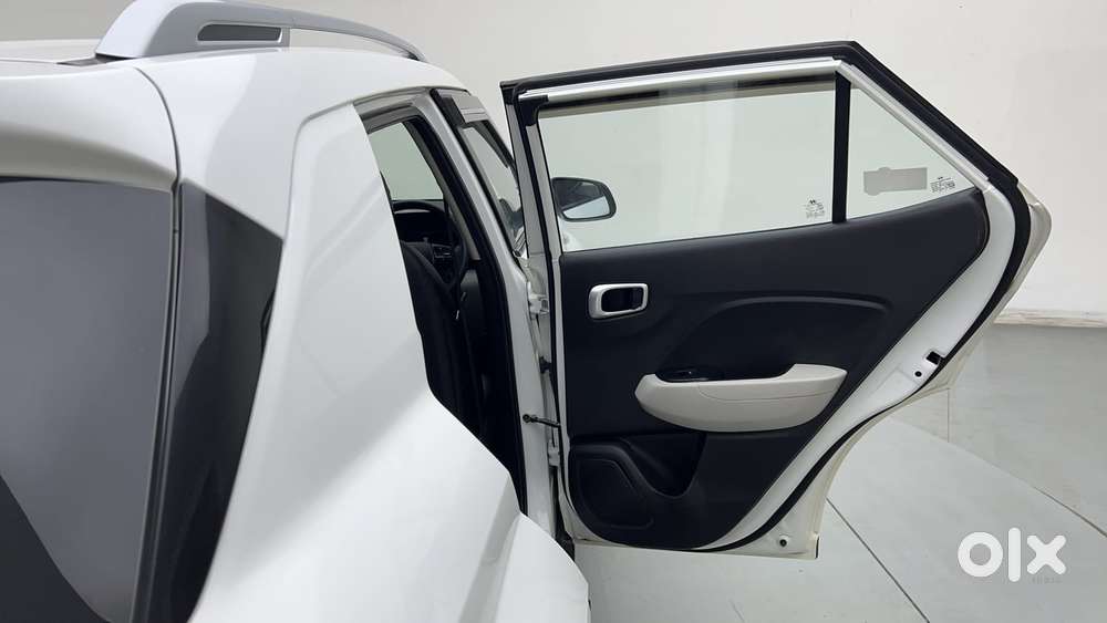 Hyundai Venue [2022-ongoing] 1.2 S, 2023, Petrol