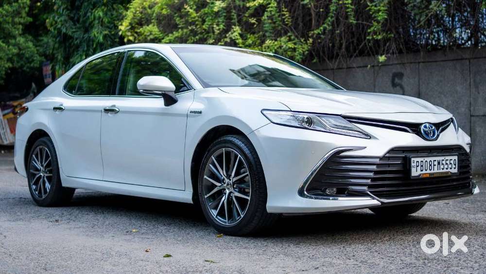 Toyota Camry Hybrid, 2024, Petrol