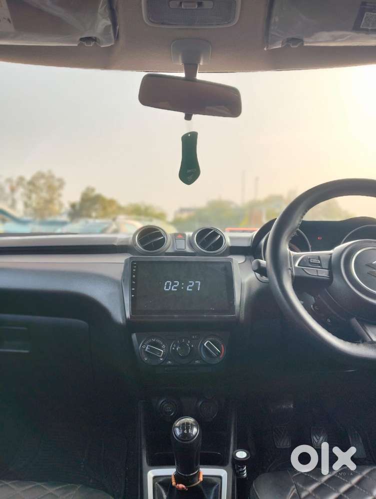 Maruti Suzuki Swift Vxi + Manual, 2023, Petrol