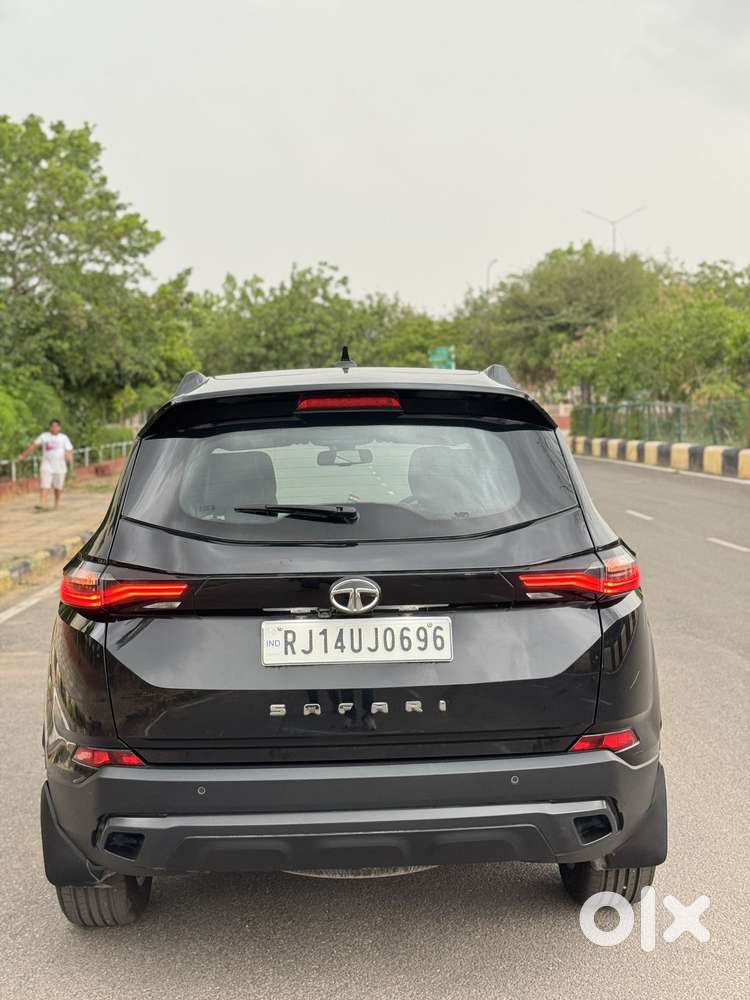 Tata Safari 2.0 Xz Plus Dark Edition, 2023, Diesel