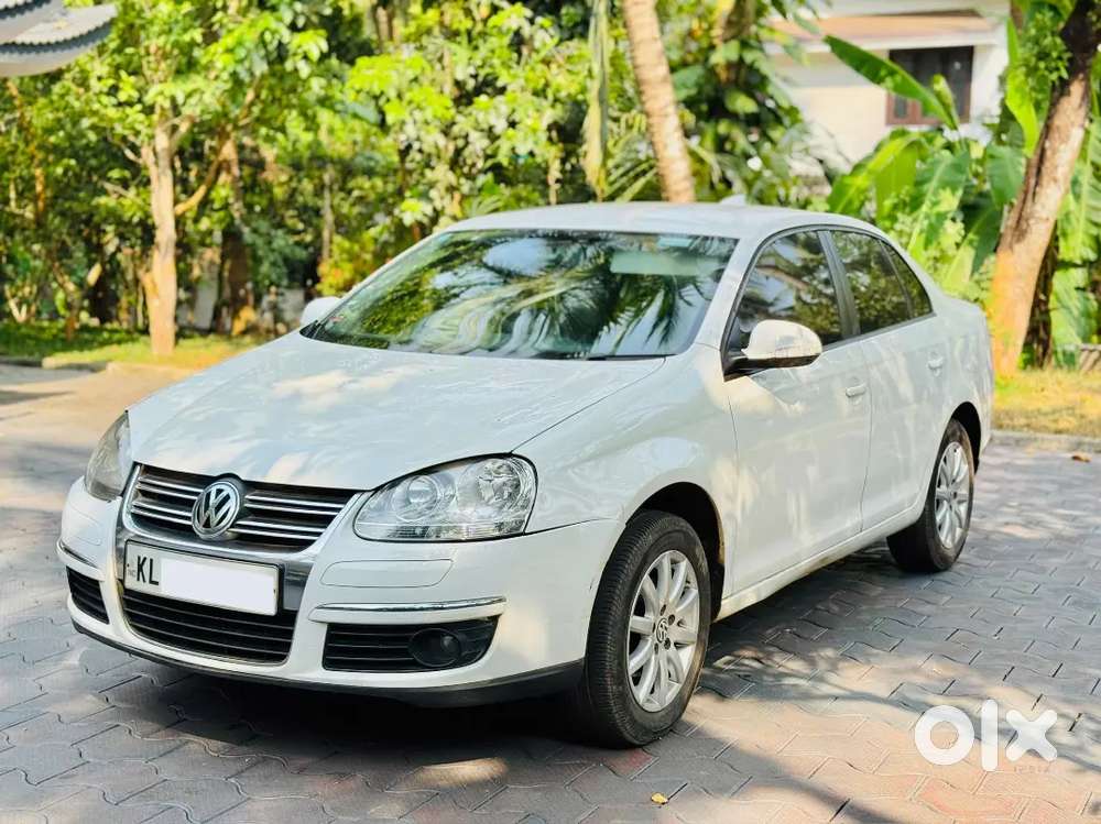 Volkswagen Jetta 2011 Diesel 124500 Km Driven New Papers April 2031