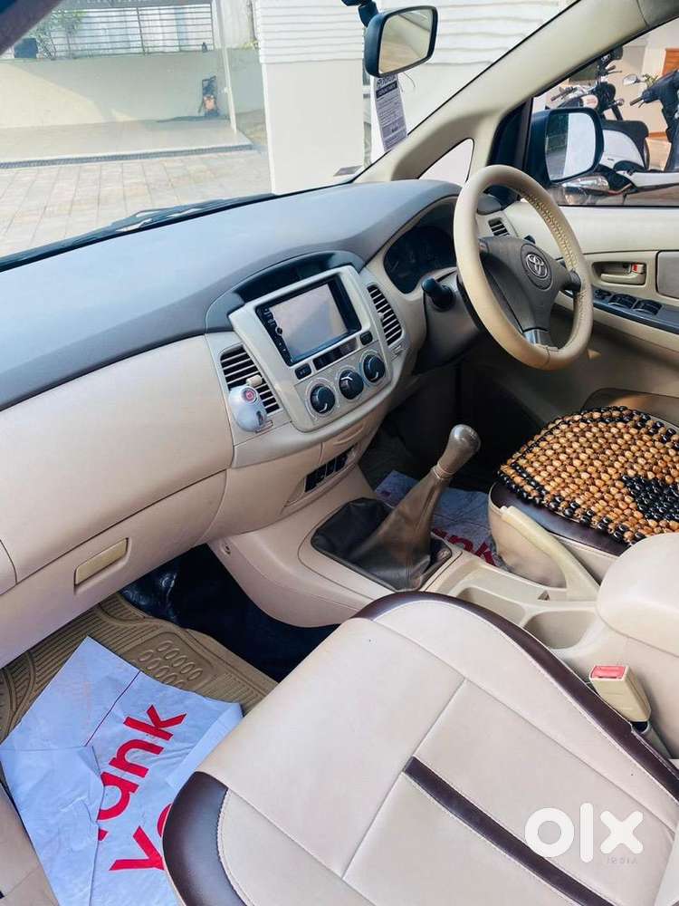 Toyota Innova 2009  Converted To 2014 G4  Mint Condition