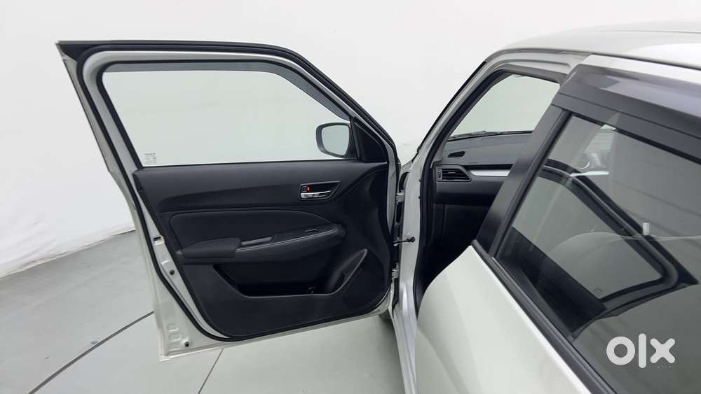 Maruti Suzuki Swift Vvt Vxi, 2022, Petrol