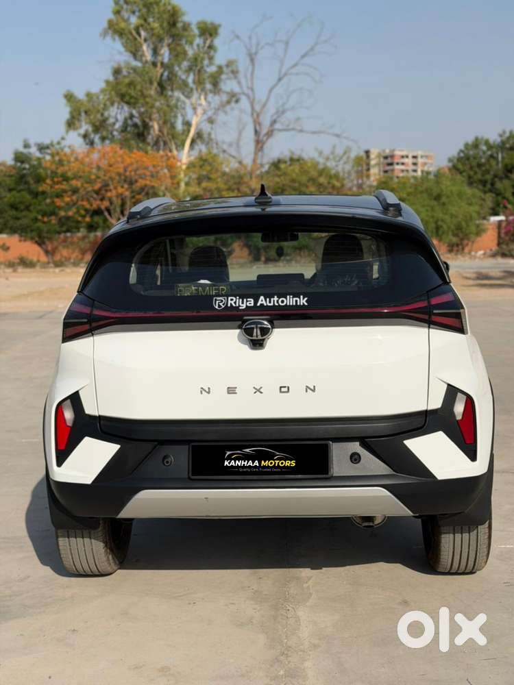 Tata Nexon Creative Plus 1.2 Revotron Petrol 7dca, 2025, Petrol