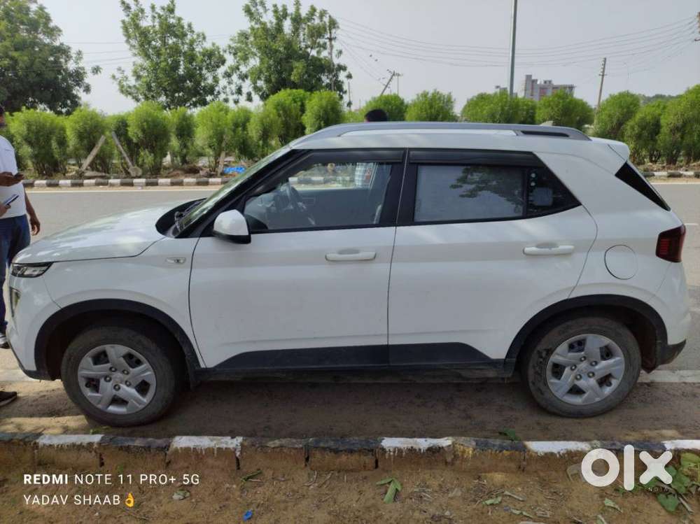 Car In Good Condition , No Accident ,no Skretchs