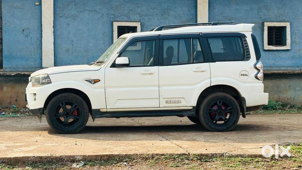 Mahindra Scorpio S10, 2017, Diesel
