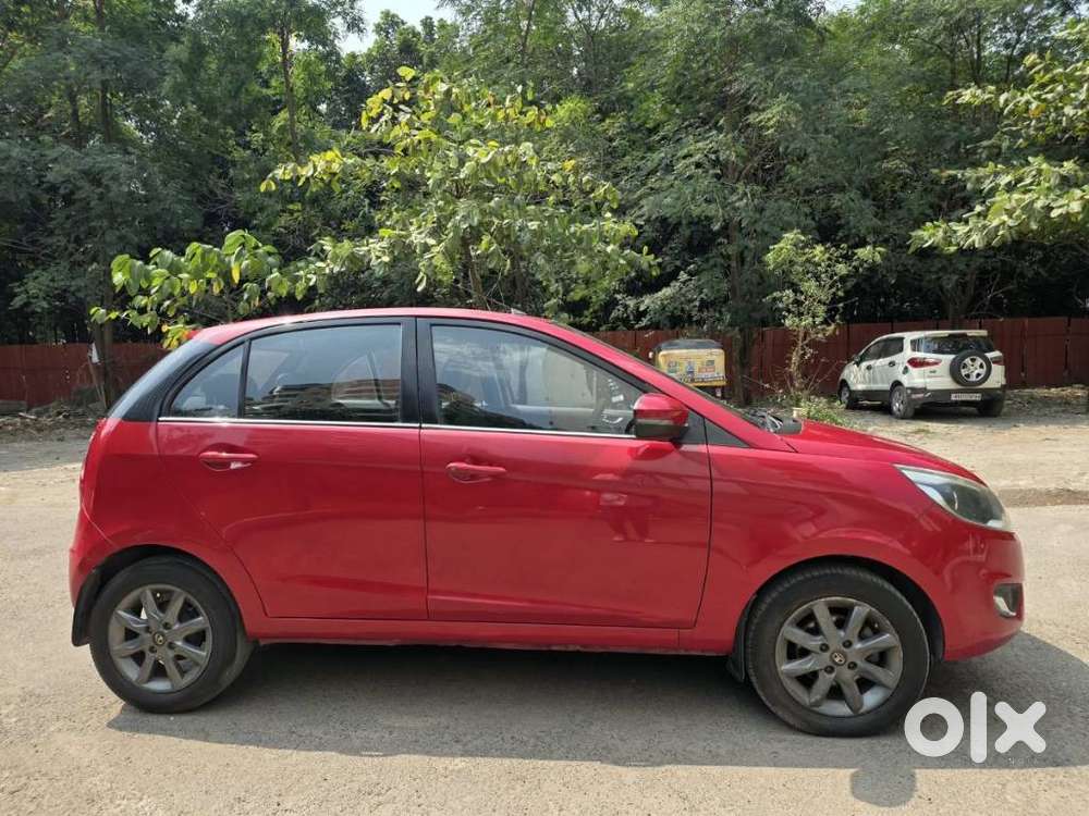 Tata Bolt Revotron Xt, 2015, Petrol