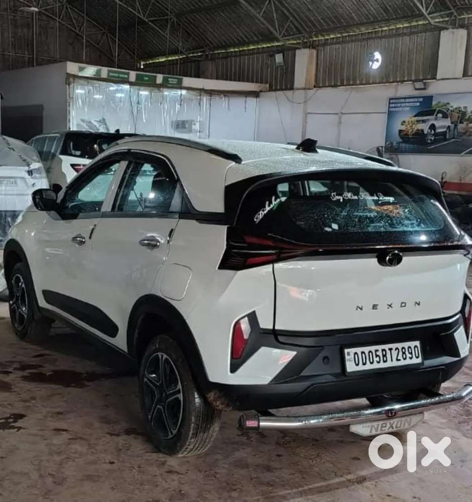 Tata Nexon 2024 Petrol Well Maintained