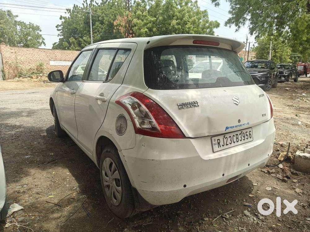 Maruti Suzuki Swift 1.2 Vxi Abs, 2015, Petrol