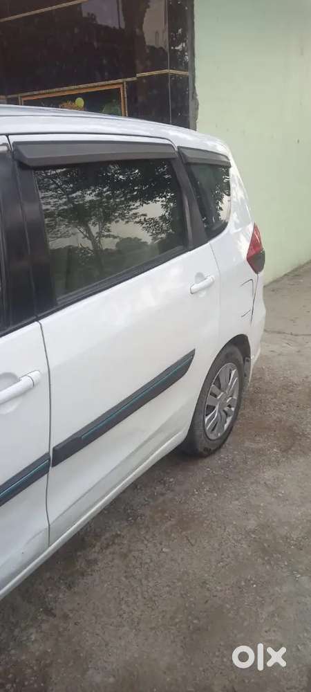 Maruti Suzuki Ertiga Cng