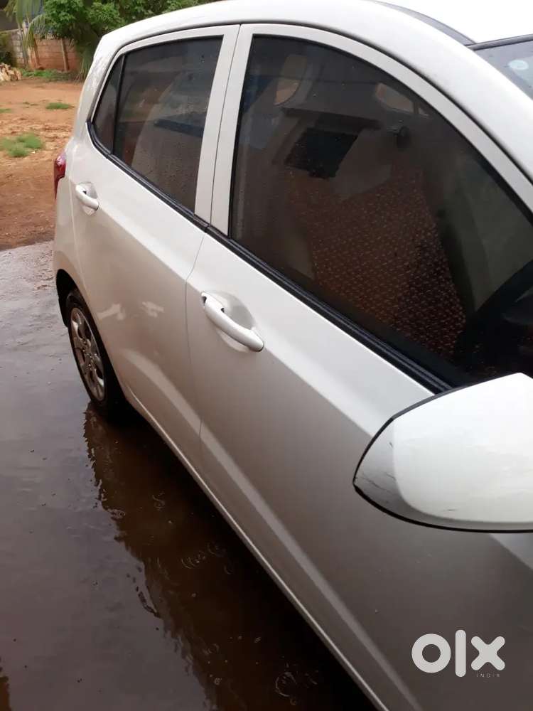 Hyundai Grand I10 2015 Petrol Well Maintained For Sale