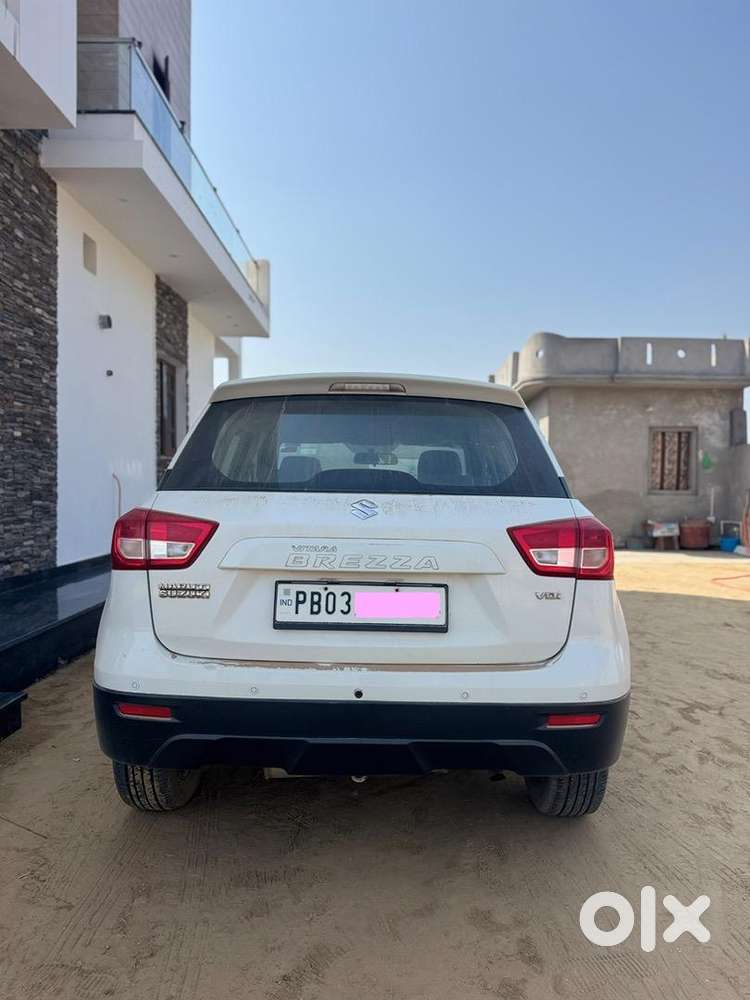 Maruti Suzuki Brezza 2016 Diesel Well Maintained