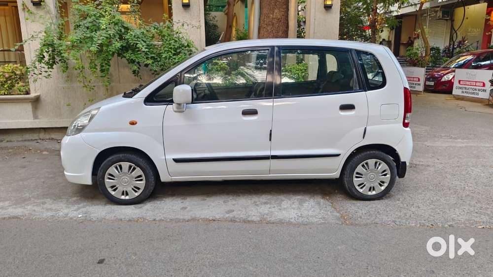 Maruti Suzuki Zen Estilo Vxi Bsiv, 2012, Petrol