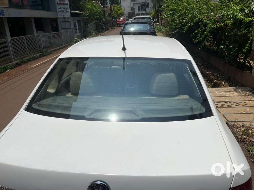 Volkswagen Car 2011 Petrol