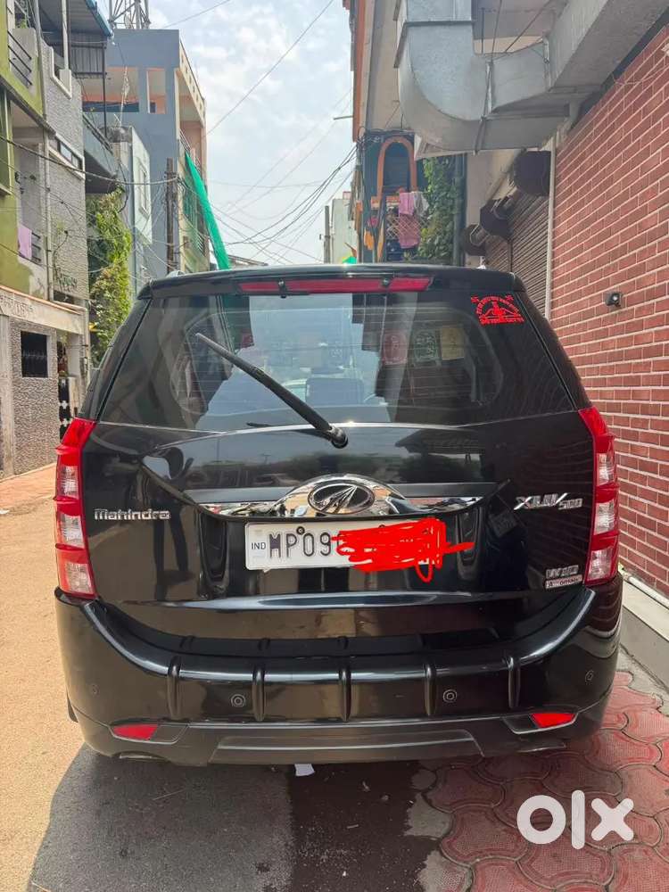 Mahindra Xuv500 Diesel 2017 Automatic With Company Service Record