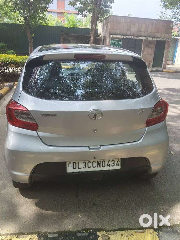 Tata Tiago 1.2 Revotron Xt (o), 2017, Petrol