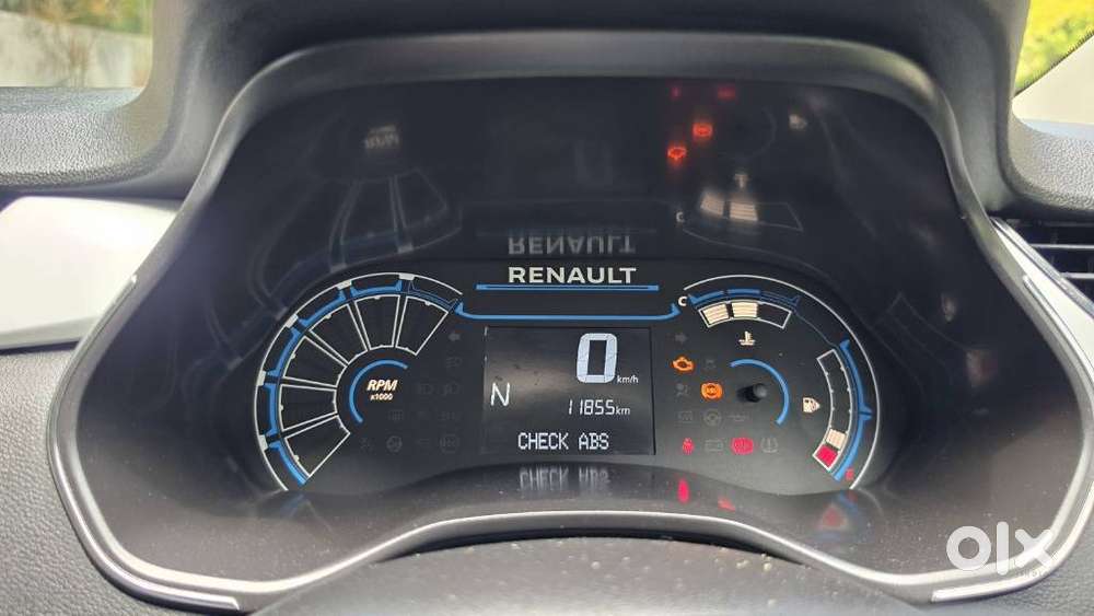 Renault Triber Rxz Easy-r Amt, 2023, Petrol