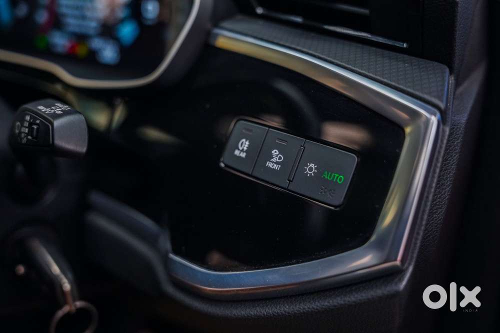 Audi Q3 40 Tfsi Premium Plus, 2024, Petrol