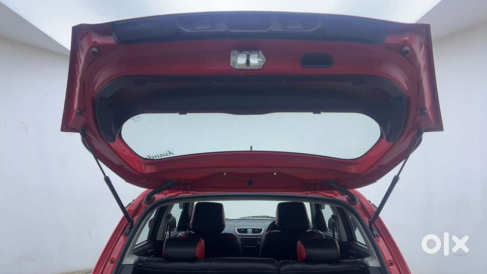 Maruti Suzuki Swift Vvt Vxi, 2016, Petrol