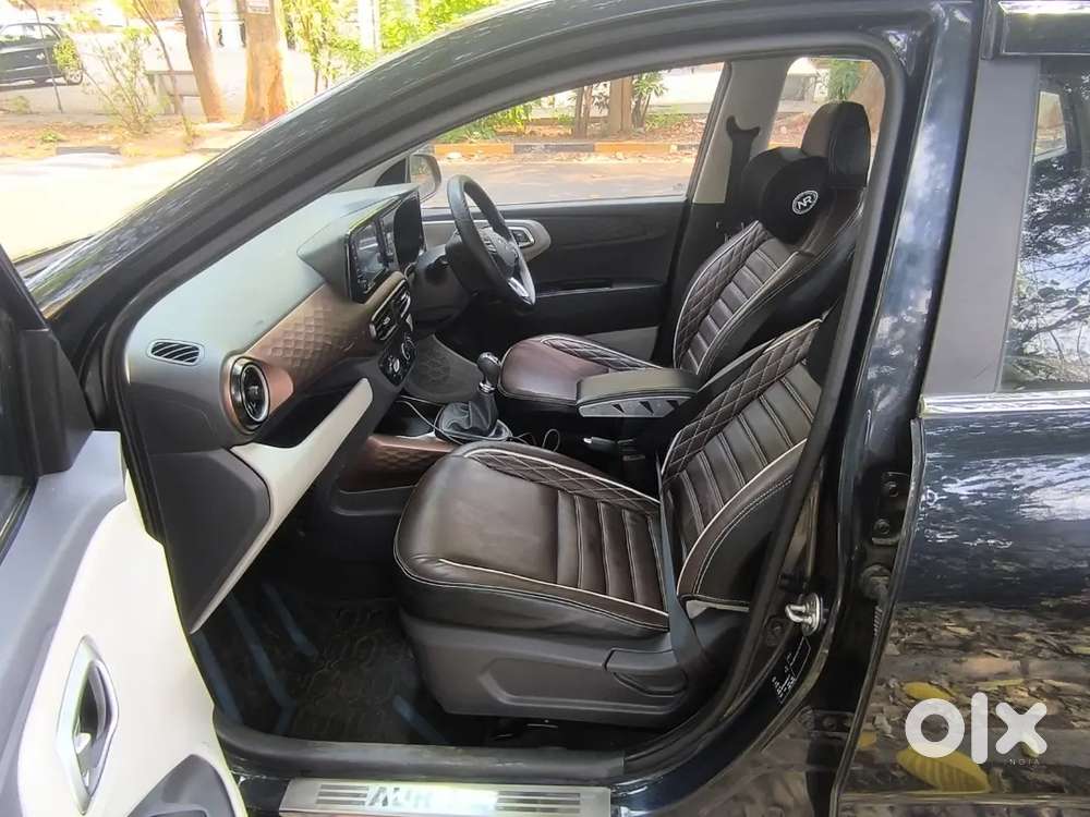 Hyundai Aura 2023 Cng & Hybrids Well Maintained