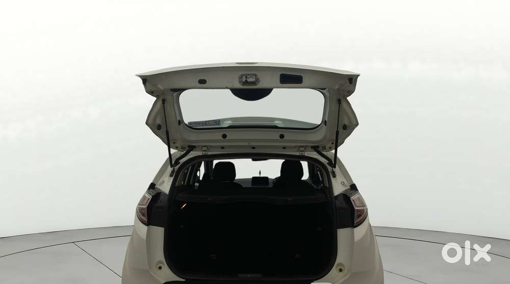 Tata Nexon 1.2 Revotron Xza Plus, 2019, Petrol