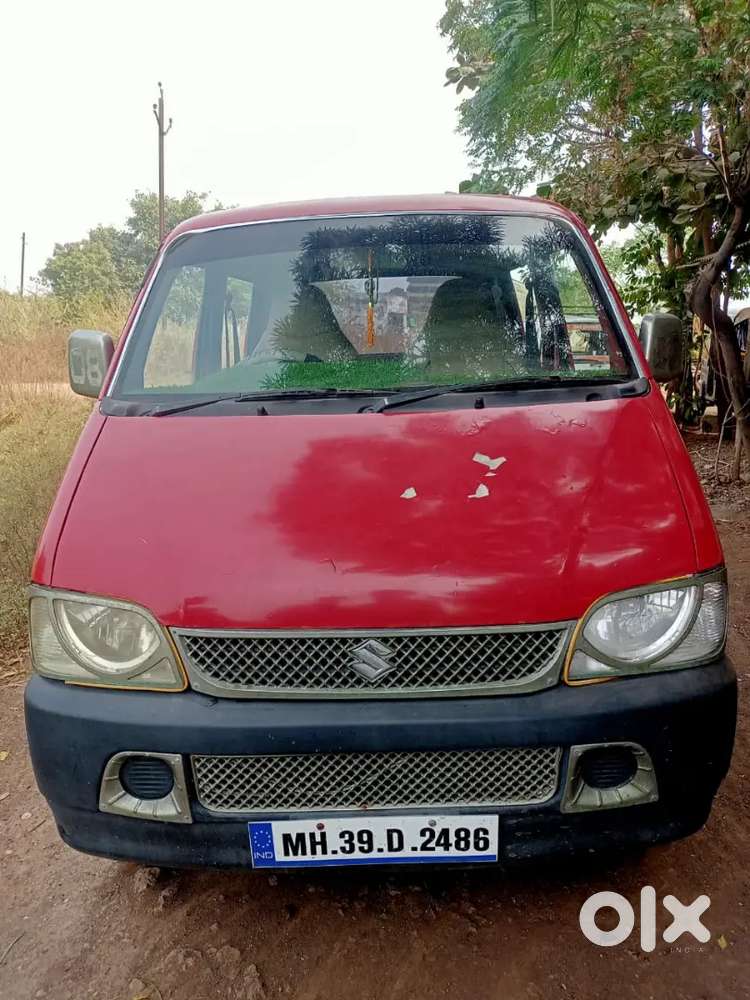 Maruti Suzuki Eeco 2010 Petrol + Lpg अलग से बिठाई है