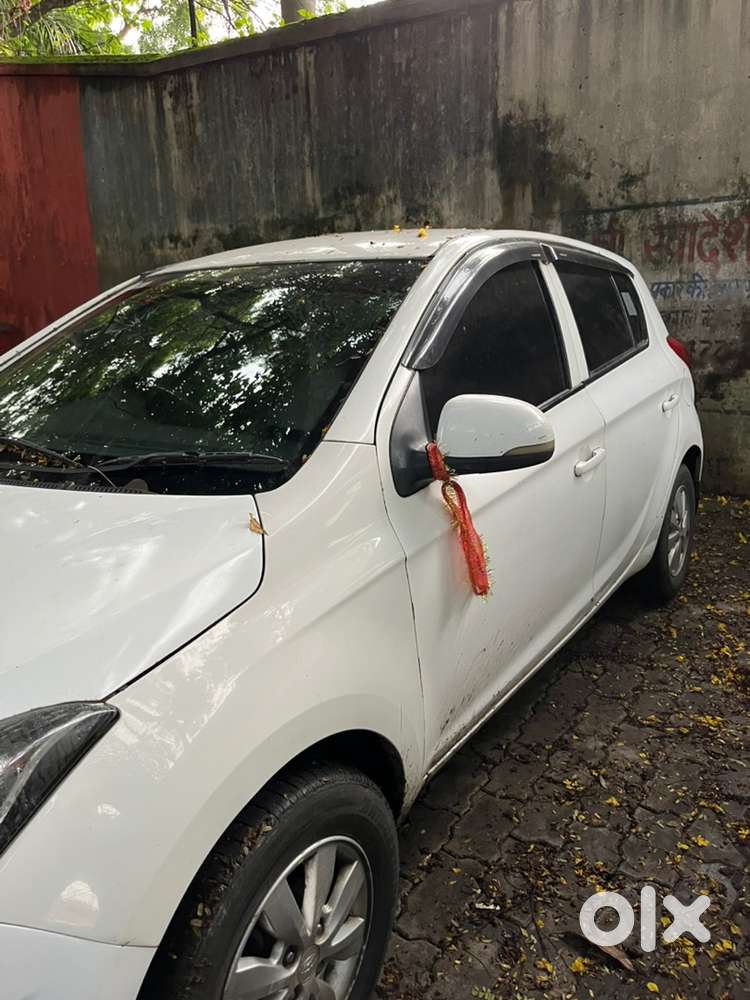 Hyundai I20 Petrol Manual 2012