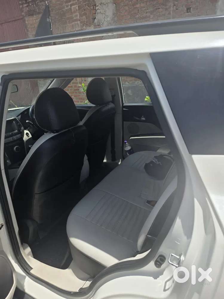 Xuv 300 W8 2022 2nd Owner For Sale
