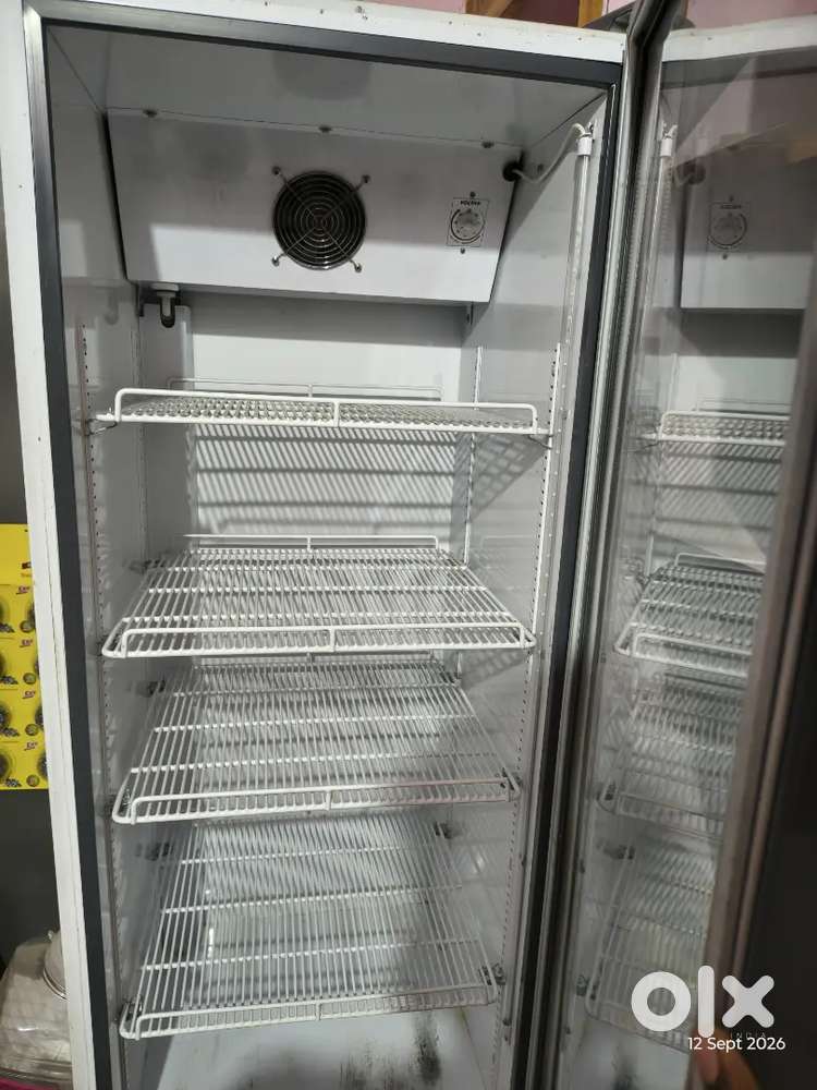 Fridge with single door