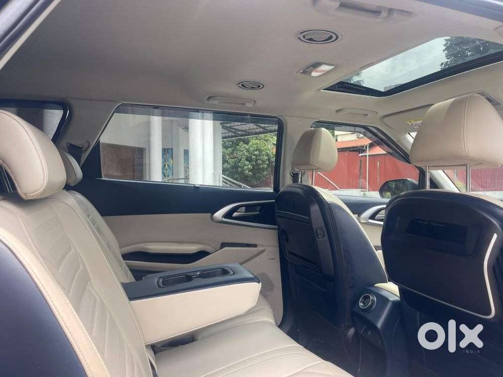 Kia Carens 1.4 Luxury 7 Str, 2022, Petrol