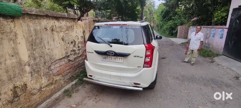 Mahindra Xuv500 2017 Diesel 101000 Km Driven Fully Used By Family Car.