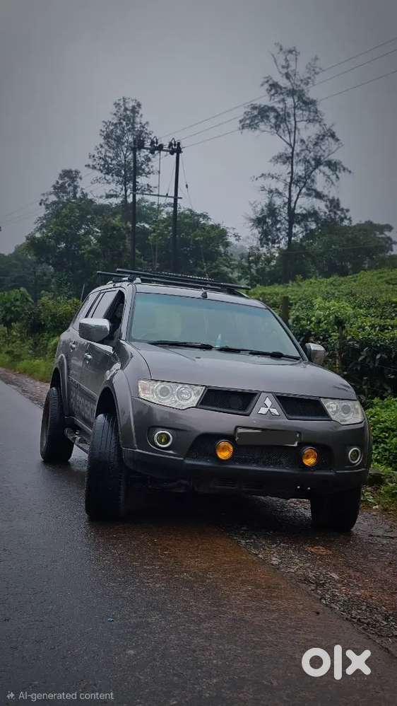 Mitsubishi Pajero Sport 2012