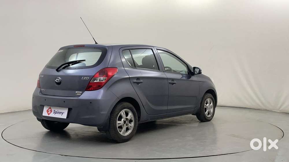 Hyundai I20 2009-2011 1.4 Asta (at), 2011, Petrol