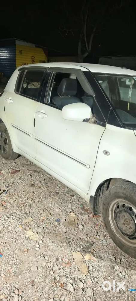 Maruti Suzuki Swift 2010 Lxi
