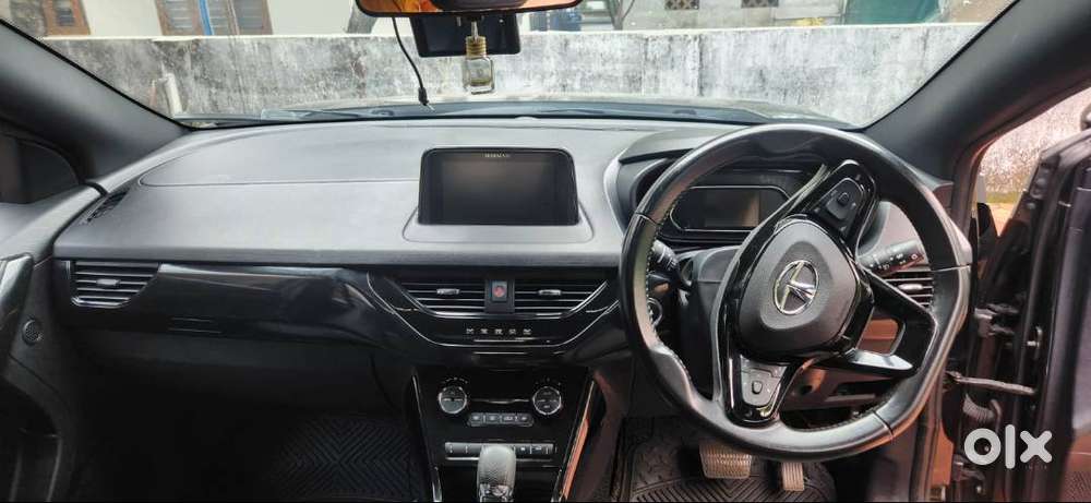 Nexon Petrol Automatic Dark Edition