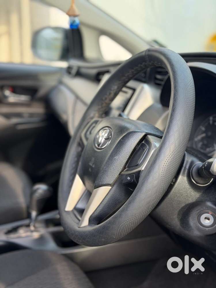 Toyota Innova Crysta 2.8 Gx At, 2017, Diesel