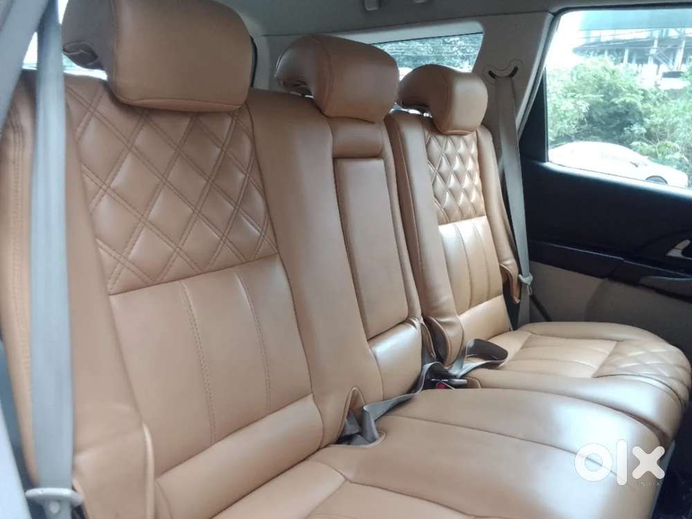 Mahindra Xuv500 At W10 Fwd, 2016, Diesel