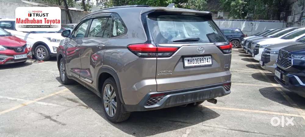 Toyota Innova Hycross, 2025, Petrol