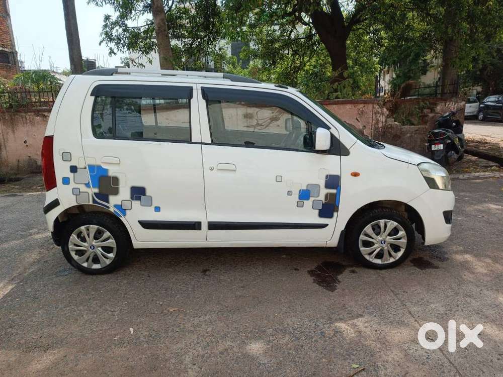 Maruti Suzuki Wagon R 1.0 Vxi (o), 2016, Petrol