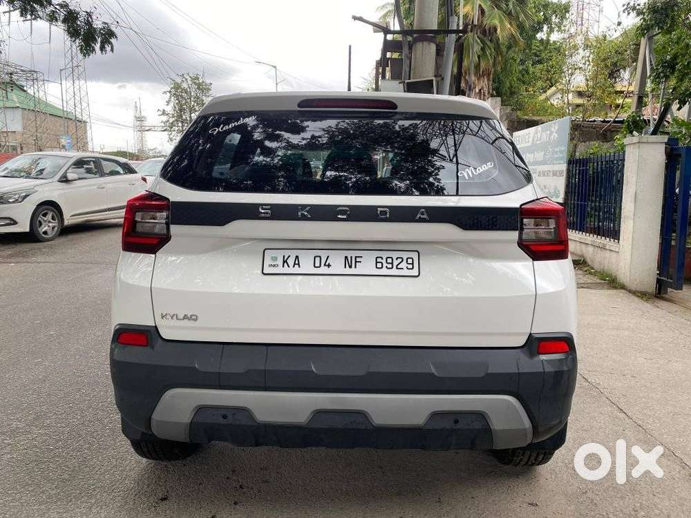 Skoda Kylaq Signature, 2025, Petrol