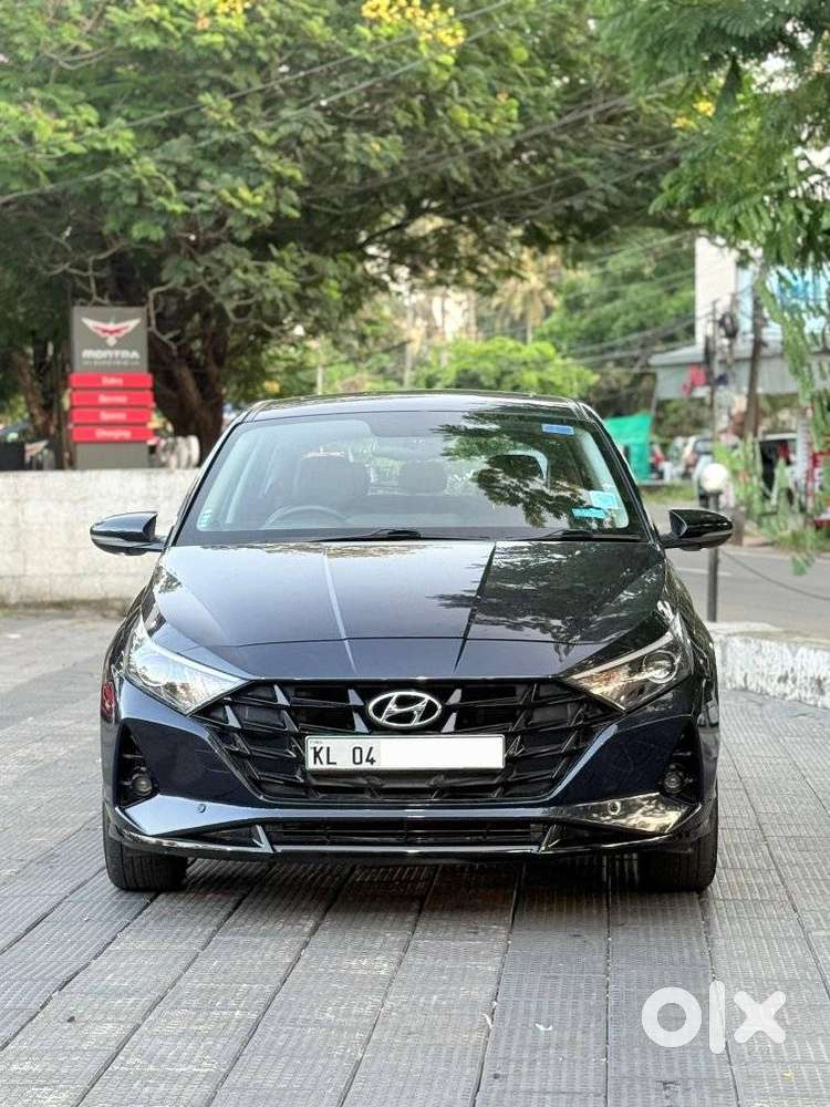 Hyundai I20 Asta (o) 1.2 Mt, 2023, Petrol